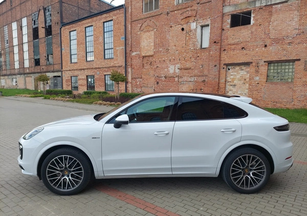 Porsche Cayenne cena 319000 przebieg: 34213, rok produkcji 2020 z Warszawa małe 154
